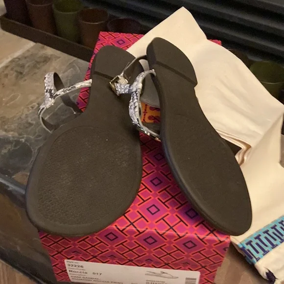 Tory Burch Roccia Sandal - Picture 3 of 5